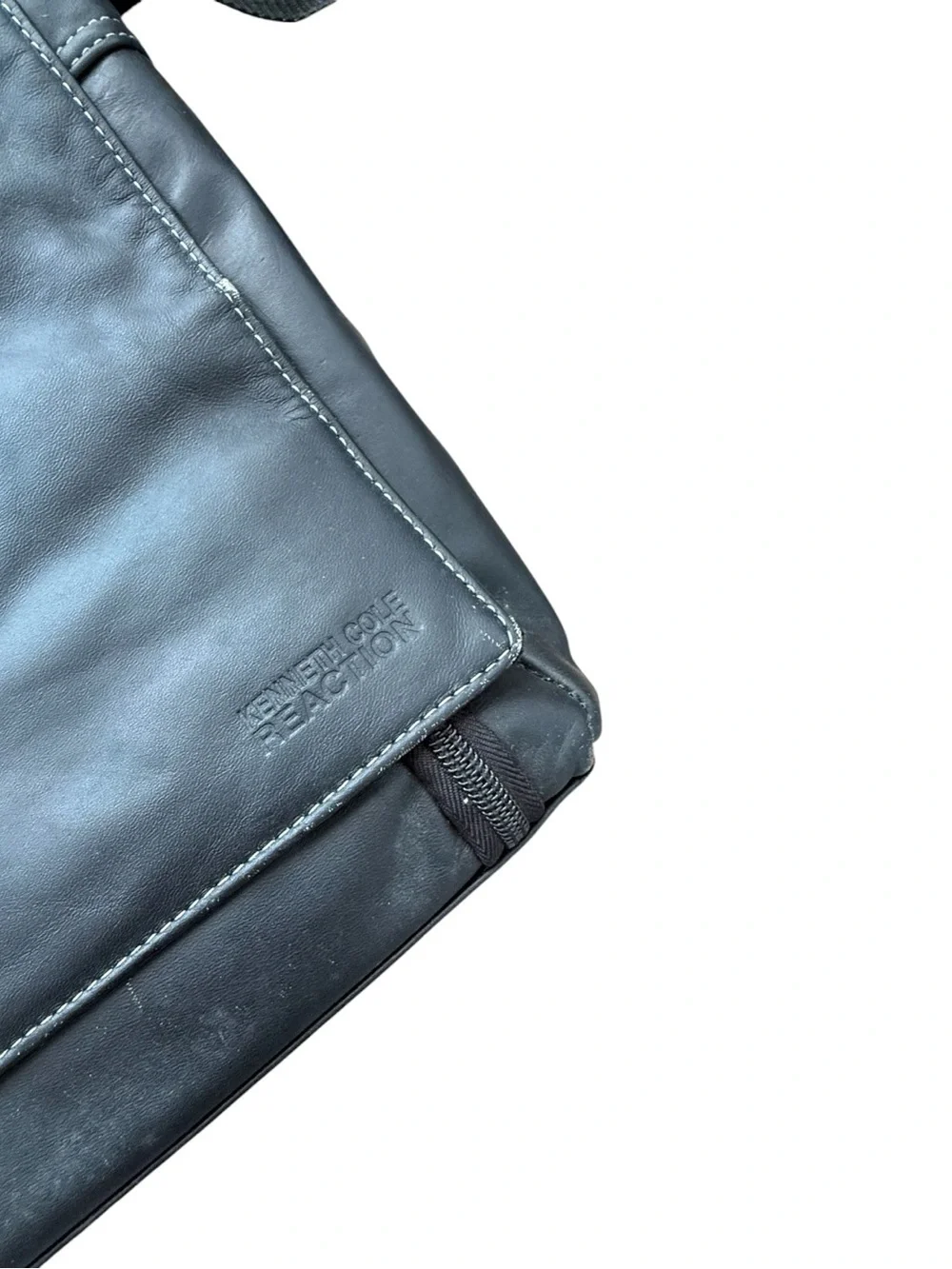 Men's Black Leather Messenger Bag - Kenneth Cole